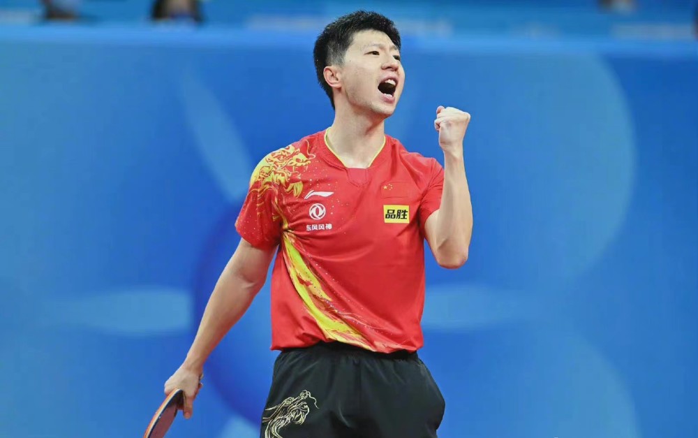 凭借坚持不 凭借坚持不