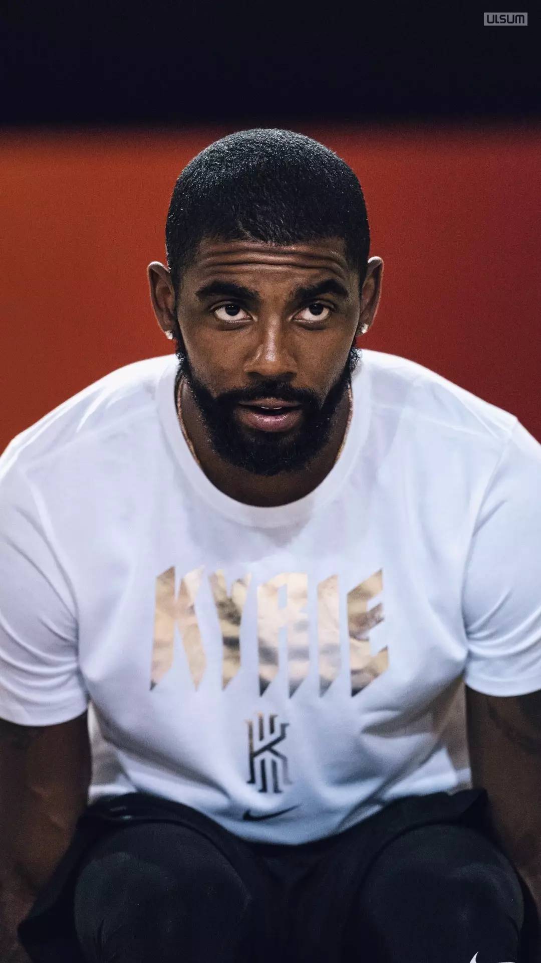 镜面突兀 镜面突兀